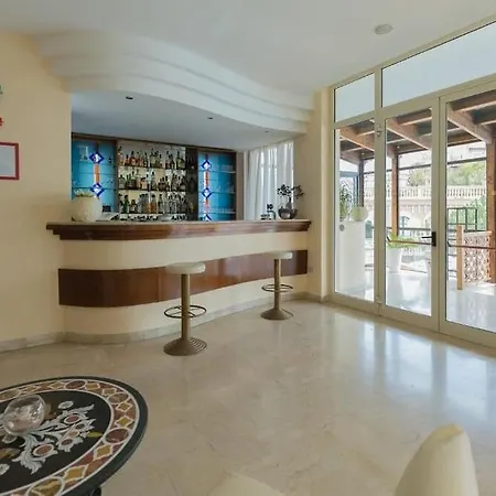 Esperia Hotel