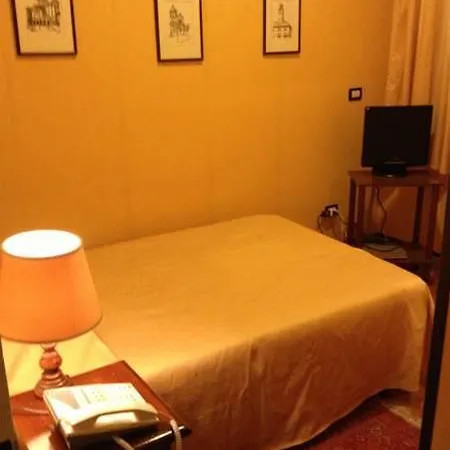Hotel Esperia 3*
