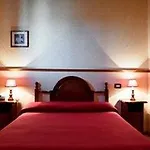 Esperia Hotel 3*